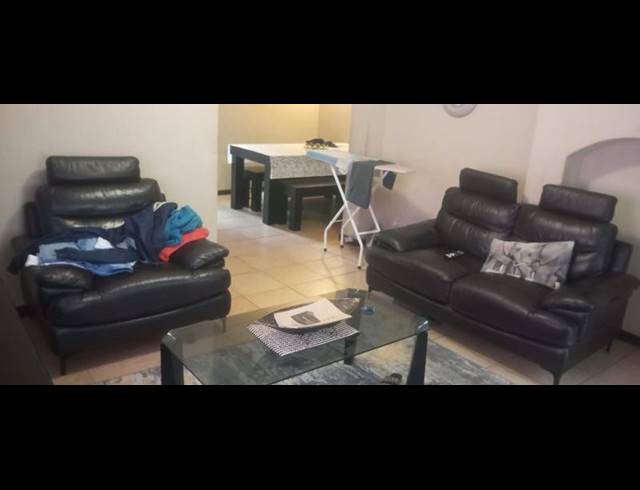 2 BEDROOM PROPERTY TO RENT IN MUCKLENEUK